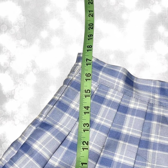 Preppy Y2K Blue and White Pleated Flowy Mini Skirt - Picture 5 of 6